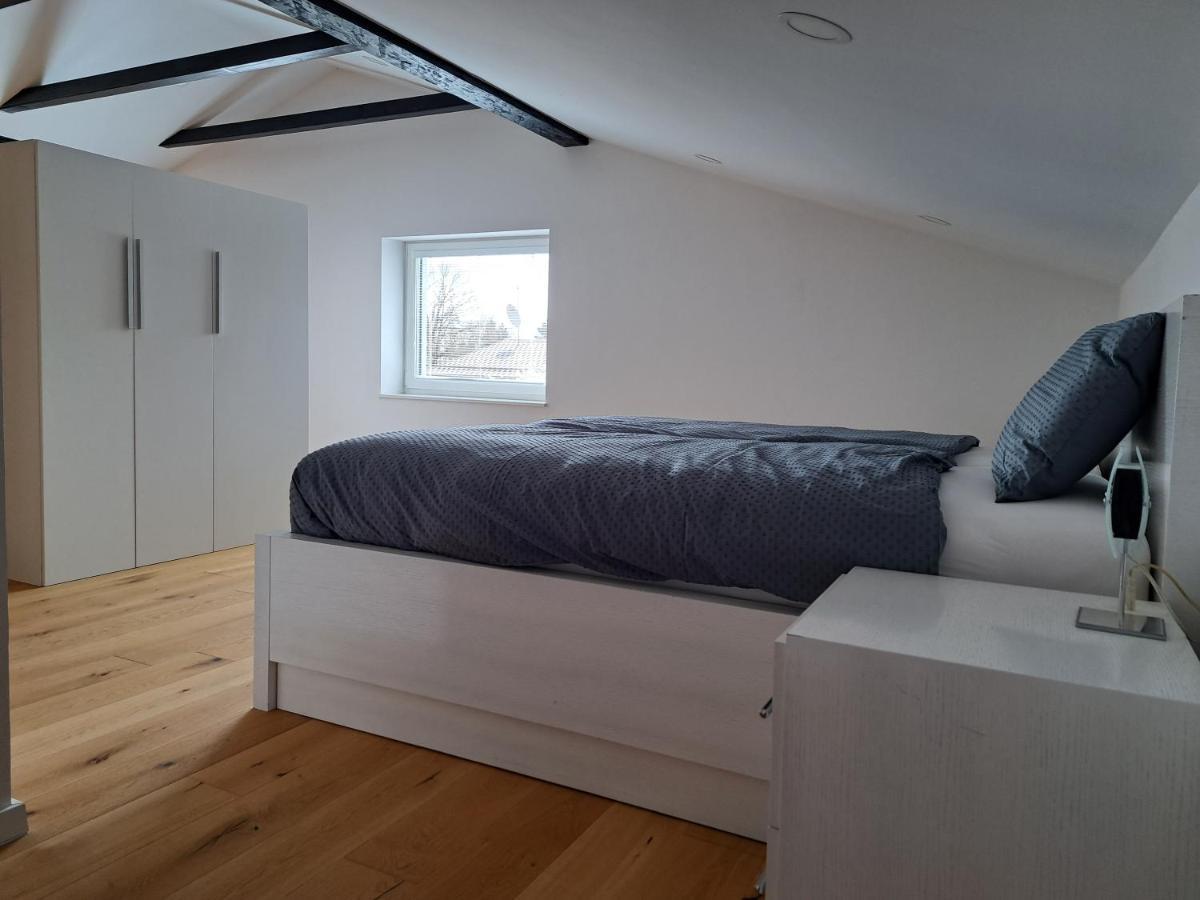Ohana Apartment Ljubljana Bagian luar foto